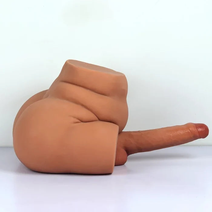 Sienna: Shemale torso with big ass (6 kg) – 20 cm x 4.5 cm dildo with movable foreskin &amp; realistic vagina