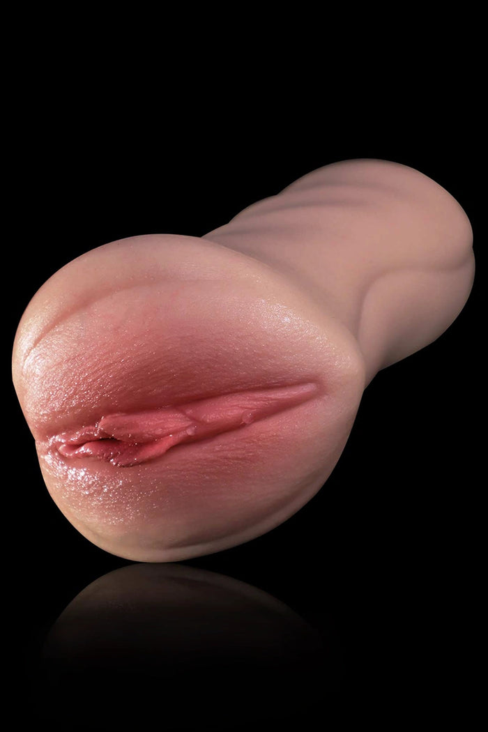Chloe: 820g schwere realistische Silikon-Vagina
