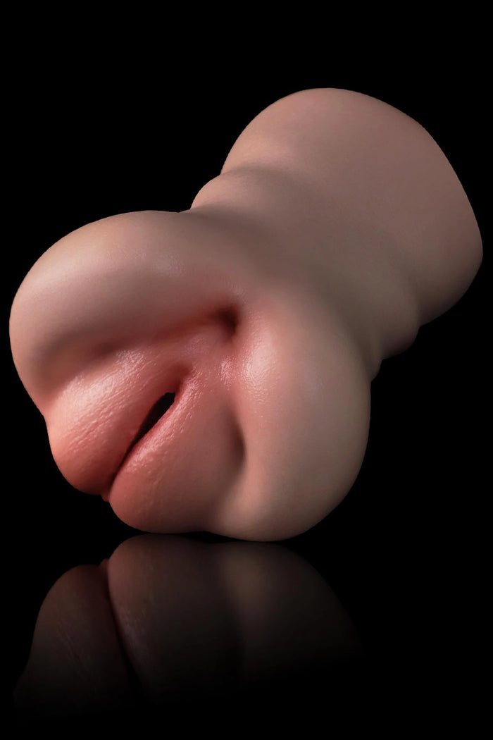 Elsa: 750g schwere realistische Silikon-Pocket-Vagina mit natürlicher Schamlippenform