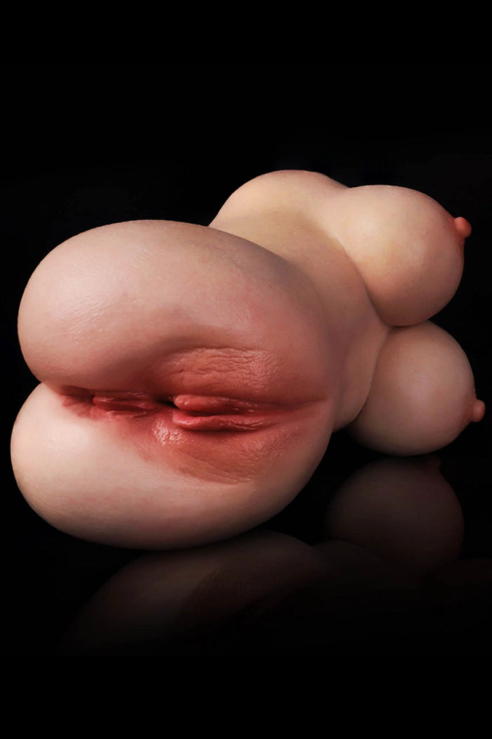 Kait: 1,4kg schwere Silikon-Pocket-Pussy mit Brüsten