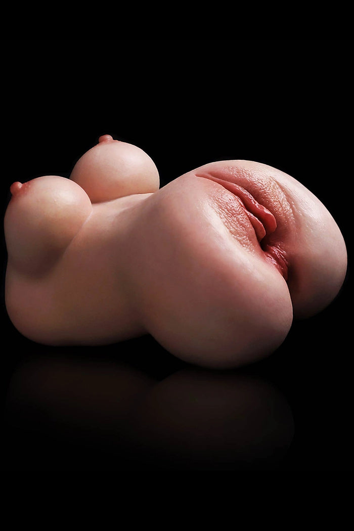 Kait: 1,4kg schwere Silikon-Pocket-Pussy mit Brüsten