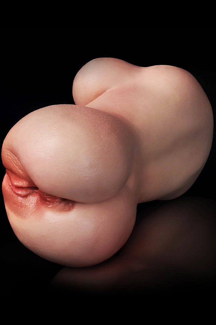 Kait: 1,4kg schwere Silikon-Pocket-Pussy mit Brüsten