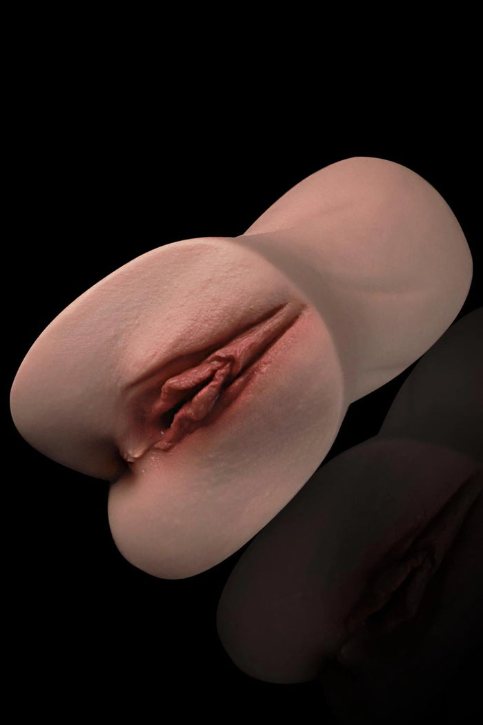 Lisa: 930g schwere realistische Silikon Vagina