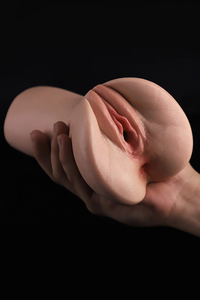 Molly: 680g schwere tragbare realistische Silikon Vagina