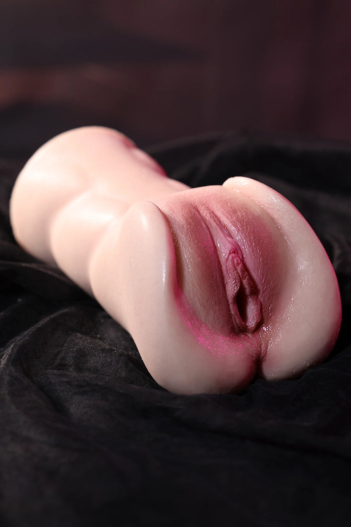 Penelope: 1,09kg schwere realistische Silikon Vagina mit hautähnlichem Gefühl