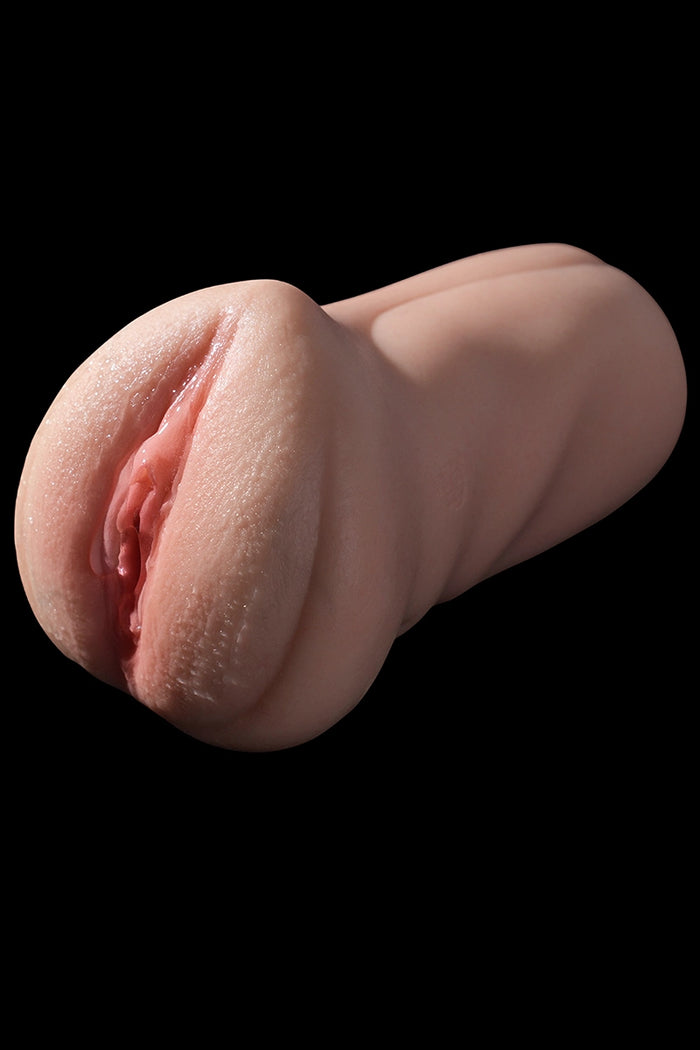 Riley: 700g schwere realistische Pocket Pussy aus Vollsilikon