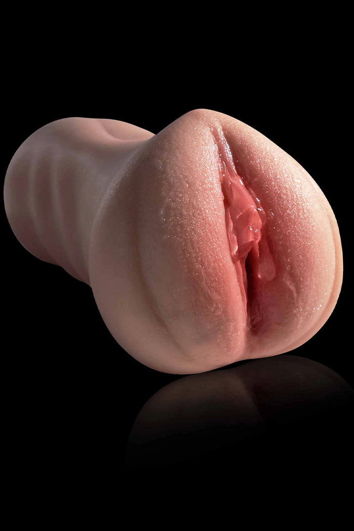 Riley: 700g schwere realistische Pocket Pussy aus Vollsilikon