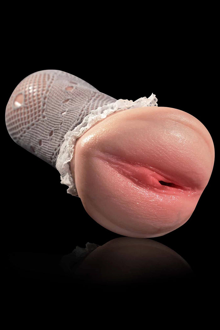 Riley: 700g schwere realistische Pocket Pussy aus Vollsilikon